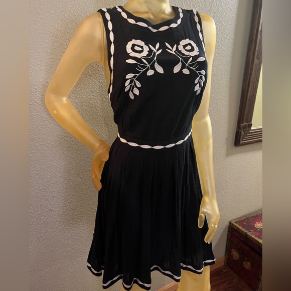 NWOT Free People black, and white embroidered dress - Picture 4 of 12